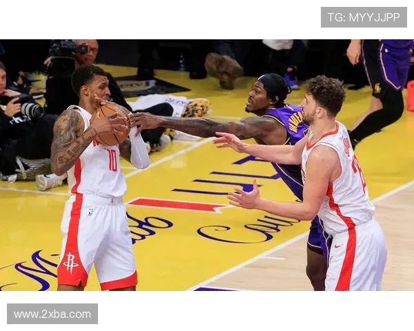 湖人双星压制乌度卡火箭失利